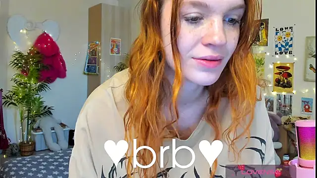 Sunny Elly online show from April 19, 6:24 am