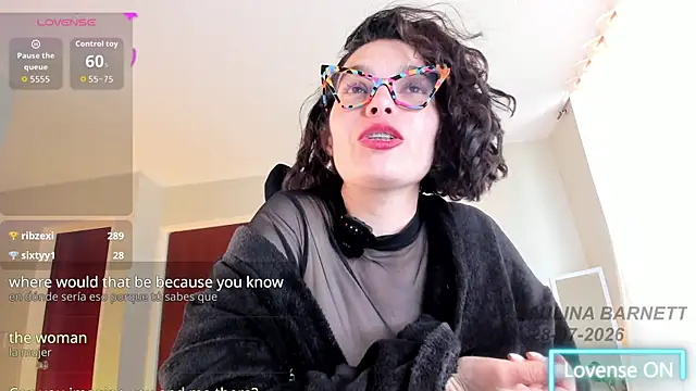 paulinabarnett- online show from July 28, 6:20 pm