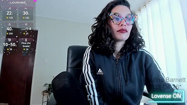 paulinabarnett- online show from April 28, 2:10 pm