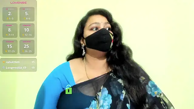 neelu-hoty online show from July 24, 2:26 pm