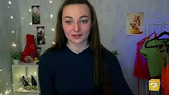  Barbie Kiss  online show from April 22, 12:57 pm