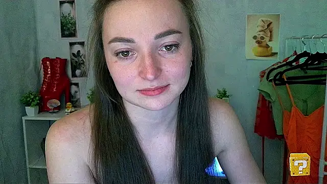  Barbie Kiss  online show from April 20, 6:11 pm