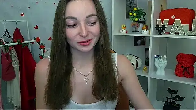  Barbie Kiss  online show from February 15, 3:33 pm