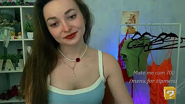  Barbie Kiss  online show from April 5, 2:49 pm