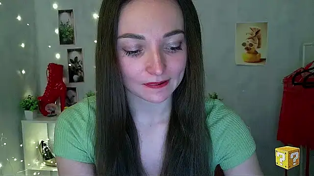  Barbie Kiss  online show from April 23, 1:24 pm