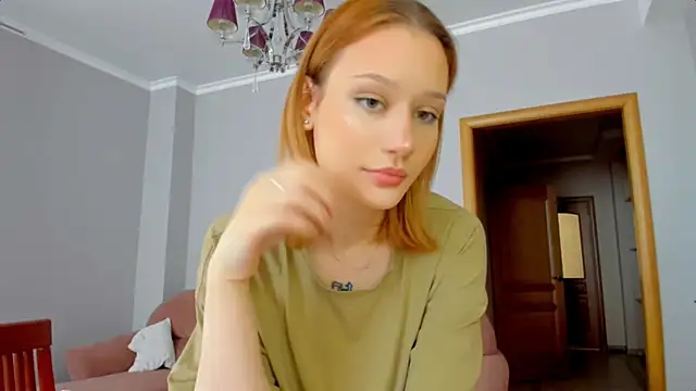 DearLia online show from March 12, 10:51 am