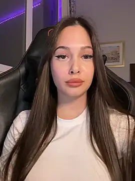 EricaWalls online show from March 3, 7:20 pm