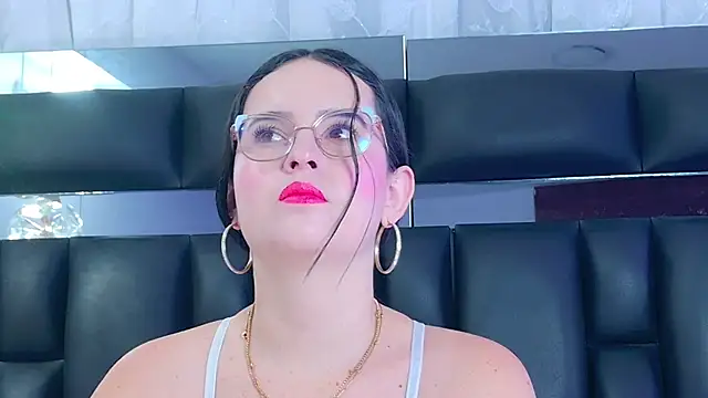 DahianaMoss online show from April 21, 11:39 am