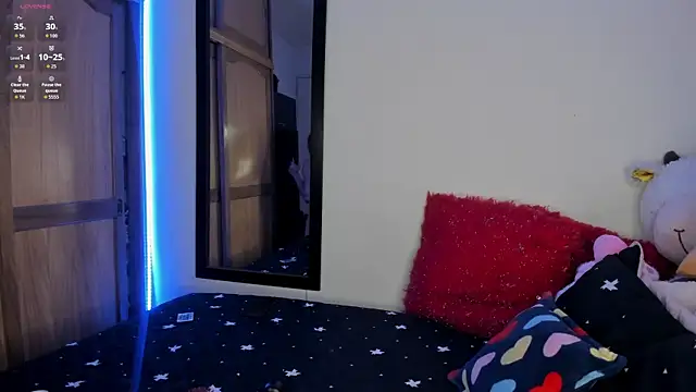 Lee Ash online show from April 23, 4:31 am