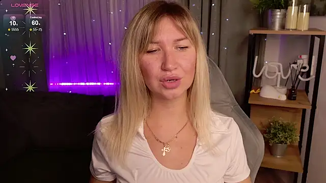 Snapshot of MilaBott chatting on September 26, 9:01 pm MilaBott online show from September 26, 9:01 pm