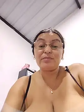 Horny-Mommy-Dirty online show from May 29, 2:42 am