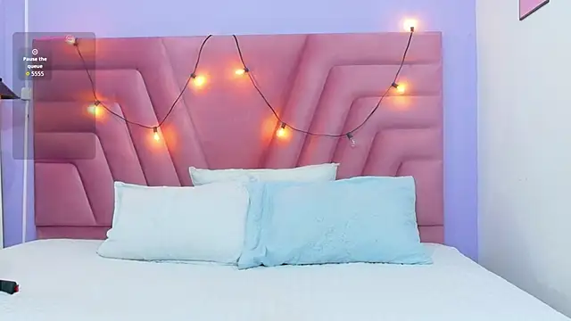 Beautifulskinny18 online show from April 25, 7:55 pm