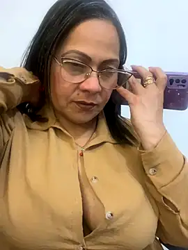 Snapshot of milf_ann48 chatting on October 10, 3:22 am milf ann48 online show from October 10, 3:22 am