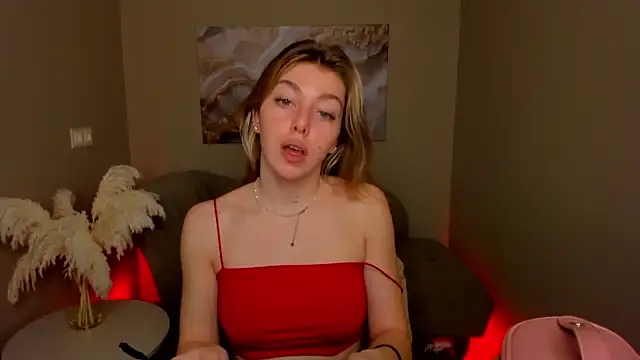 MollyMeltorr online show from October 7, 6:18 am