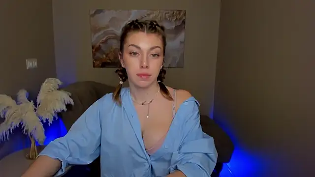 MollyMeltorr online show from October 10, 8:08 am