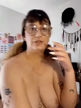 PrincesseMalicia online show from April 28, 1:59 pm