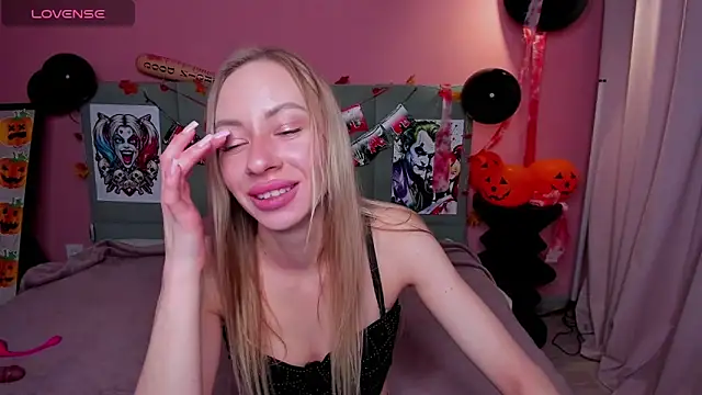 Snapshot of Diana_Garrett chatting on October 28, 2:39 am Diana Garrett online show from October 28, 2:39 am