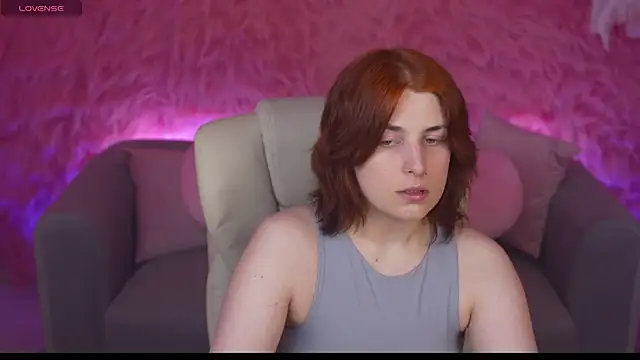 FoxyRayy online show from April 25, 6:16 am