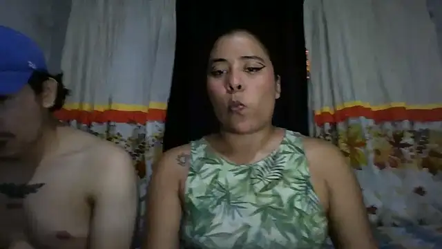 Snapshot of Bruno_Iris_sex chatting on October 8, 5:45 am Bruno Iris sex online show from October 8, 5:45 am