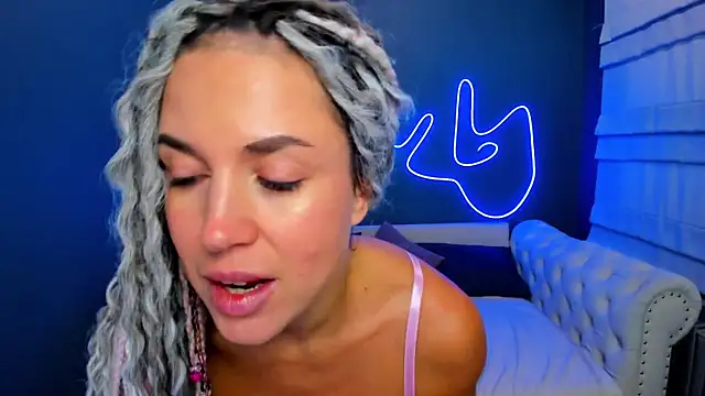 rock n roxy online show from September 18, 1:26 am