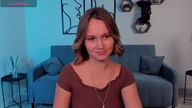 BritnieCute online show from October 14, 5:54 am