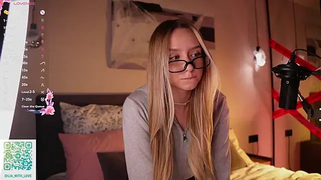 HollisBeckett online show from November 14, 3:17 am