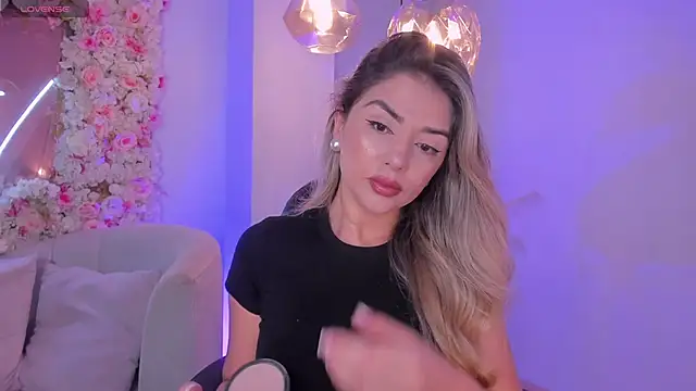 ChloePreston  online show from April 27, 11:51 am