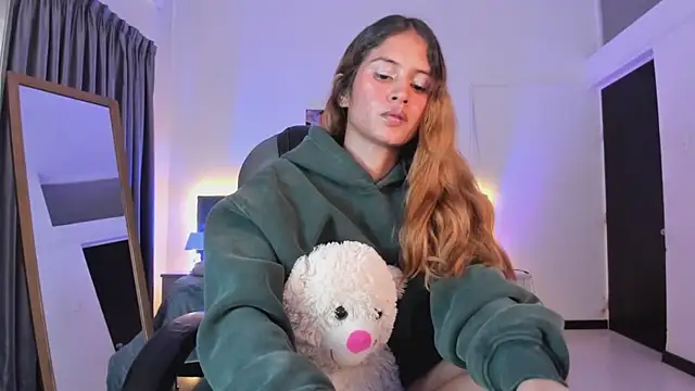 Tamy edwards online show from December 5, 8:21 pm