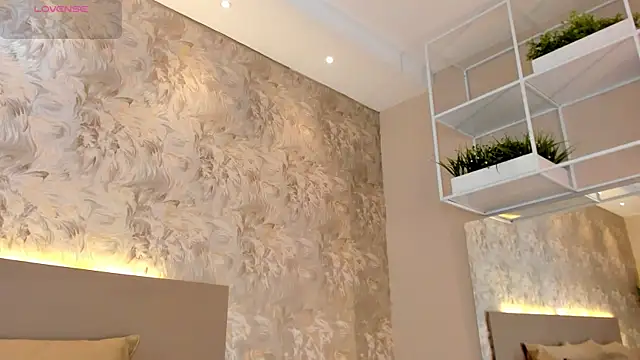 JadaKai online show from April 25, 11:57 pm