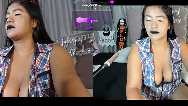 arianithaxox online show from October 28, 9:04 am