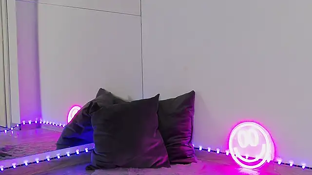 CelineMeyerr online show from November 22, 6:16 am