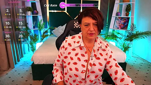 Snapshot of MilaSkyy chatting on October 7, 1:10 am MilaSkyy online show from October 7, 1:10 am