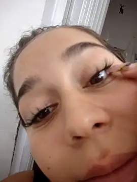 LaurenWelly  online show from January 31, 10:41 pm