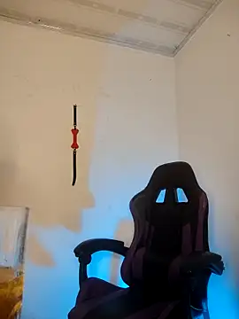 LaurenWelly  online show from January 18, 1:24 am