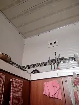 LaurenWelly  online show from April 19, 7:16 pm