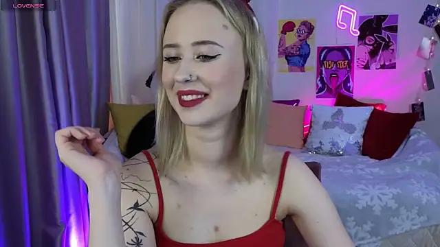 SashaBrooks online show from October 26, 1:50 pm