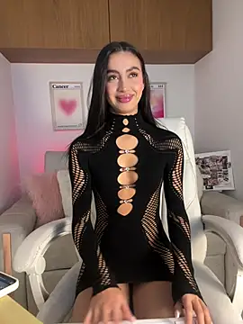 maddy bronw  online show from March 20, 10:58 pm