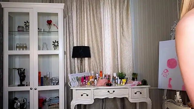 AnneFoxy online show from February 8, 7:56 am