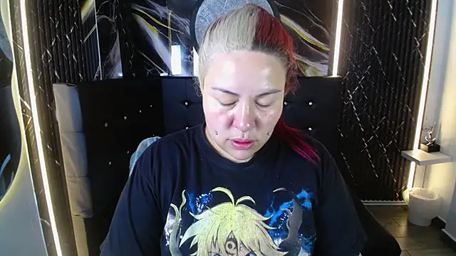 Bruja  Scarlata online show from November 4, 9:58 am