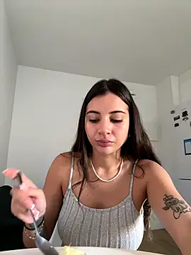 Snapshot of AnitaKariri chatting on September 20, 9:18 am AnitaKariri online show from September 20, 9:18 am
