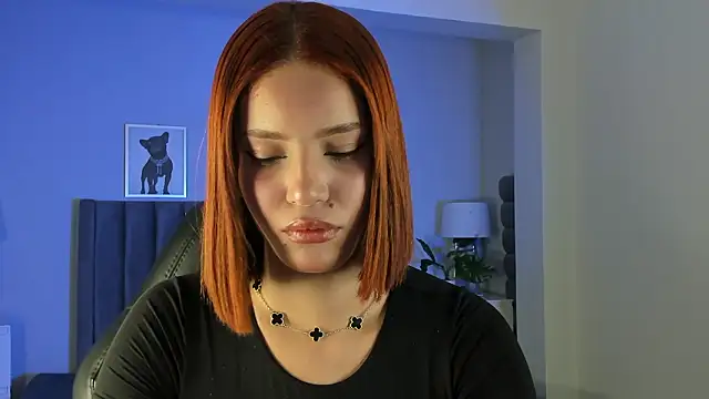 Madie  collins online show from March 4, 12:01 pm