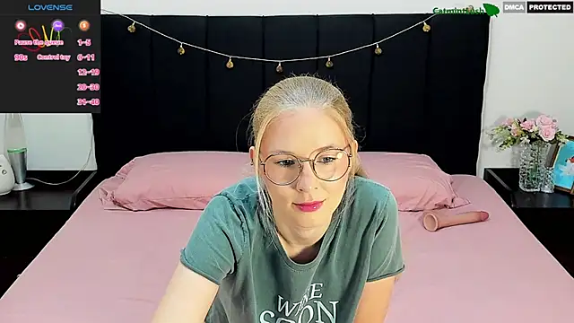 CatmintLush online show from April 26, 11:46 pm