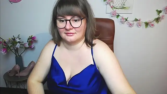 ZannaDreil online show from September 13, 6:16 pm