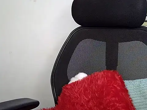 cute sweeetu online show from April 27, 5:59 am