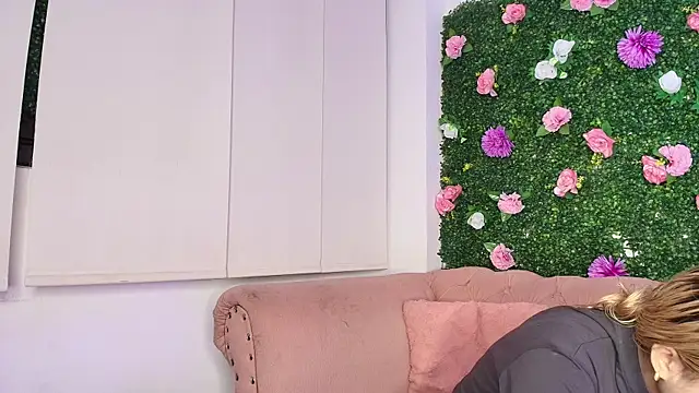 miranda villa online show from September 23, 12:36 pm