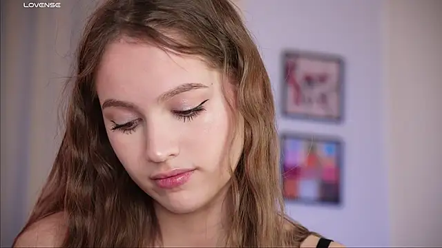 hecola online show from April 24, 12:41 pm