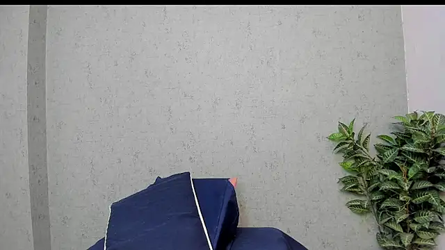 Tiffany mendez online show from February 9, 12:07 pm