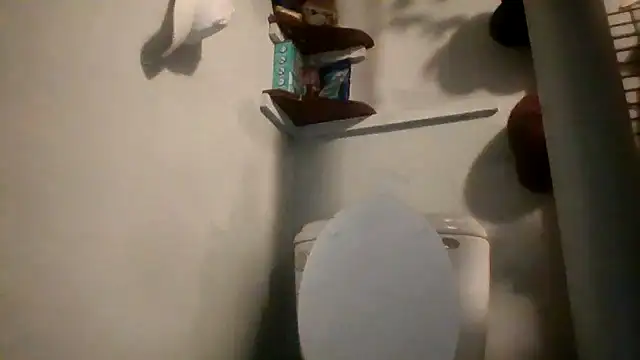 lilbishmiss online show from May 15, 11:18 pm