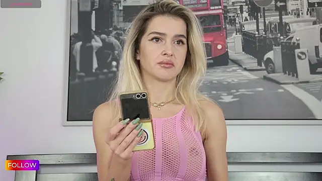 Sarah-Hart online show from October 1, 8:30 am