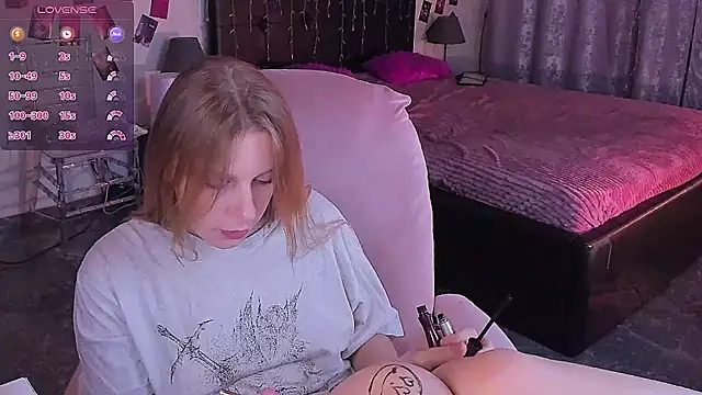 KarambaMoon online show from July 24, 2:09 am
